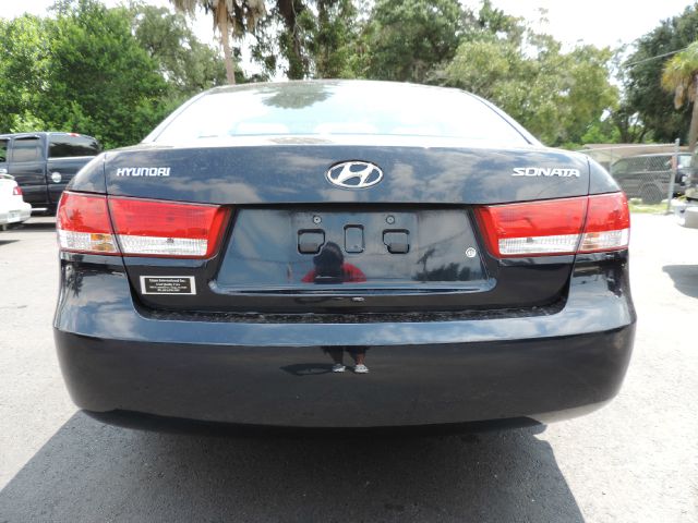 Hyundai Sonata 2006 photo 1