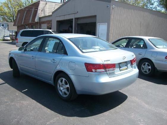 Hyundai Sonata 2006 photo 1