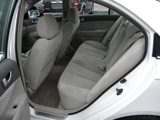 Hyundai Sonata 2006 photo 1