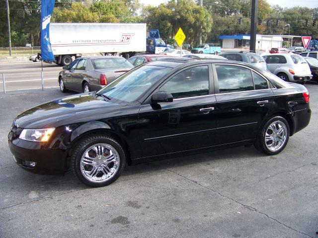 Hyundai Sonata FWD 4dr Sport Sedan