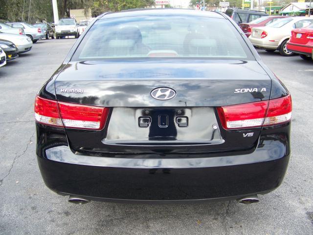 Hyundai Sonata 2006 photo 2