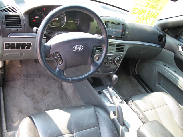 Hyundai Sonata 2006 photo 2