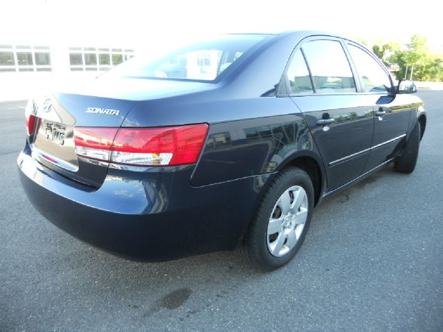 Hyundai Sonata S Sedan Sedan