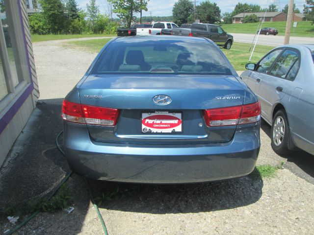 Hyundai Sonata S Sedan Sedan