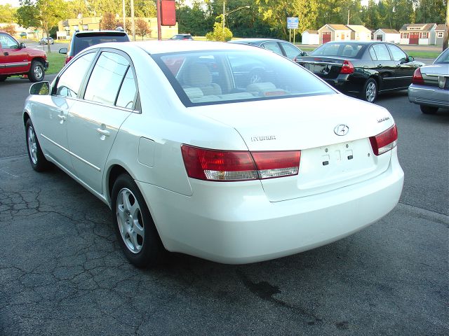 Hyundai Sonata 2006 photo 3