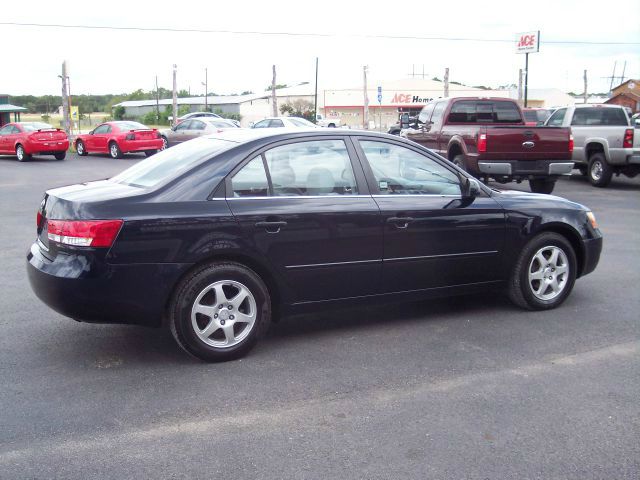 Hyundai Sonata 2006 photo 1