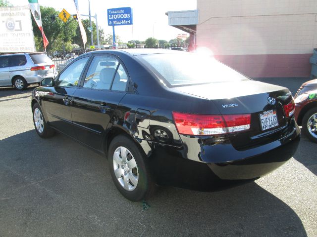 Hyundai Sonata S Sedan Sedan