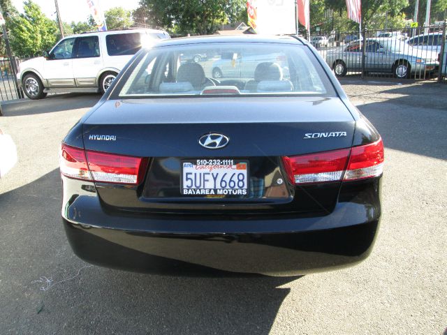 Hyundai Sonata 2006 photo 1