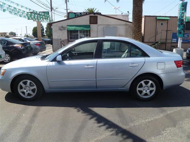 Hyundai Sonata 2006 photo 1