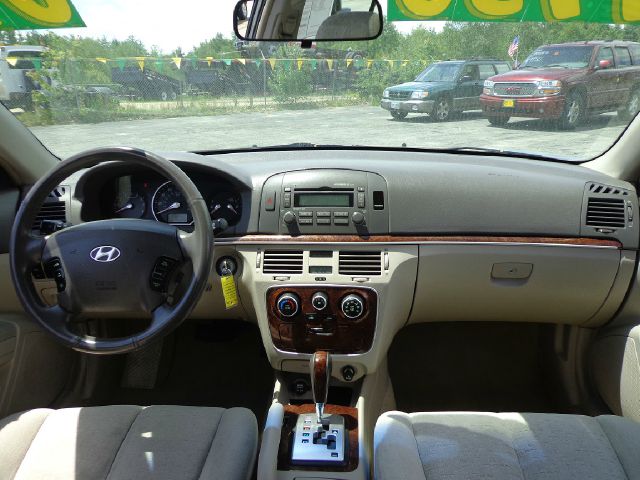 Hyundai Sonata 2007 photo 2