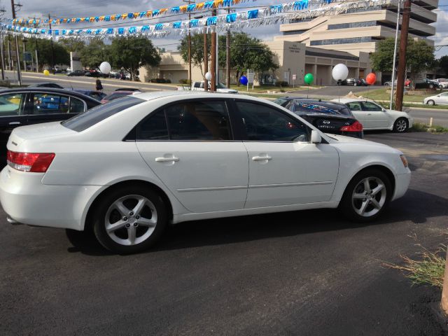 Hyundai Sonata 2007 photo 2