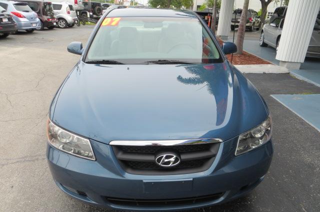 Hyundai Sonata 2007 photo 4