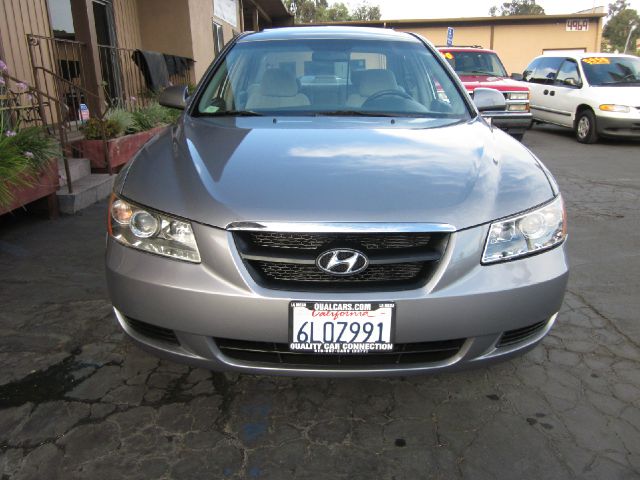 Hyundai Sonata XLS Premium Flex Fuel4x2 Sedan