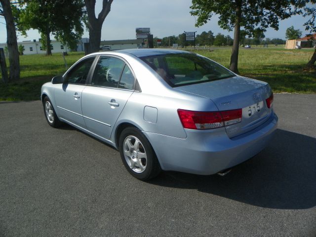 Hyundai Sonata 2007 photo 16