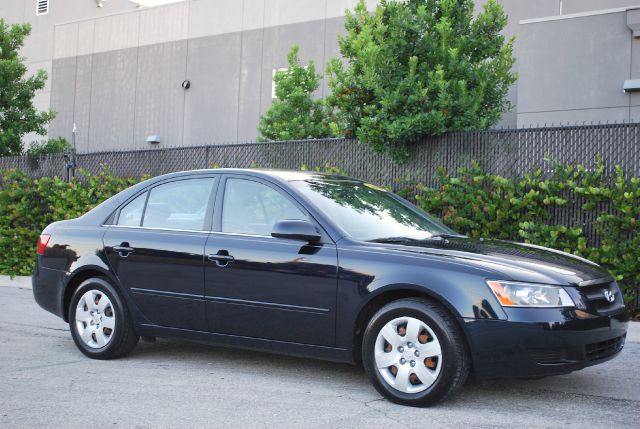 Hyundai Sonata XLS Premium Flex Fuel4x2 Sedan