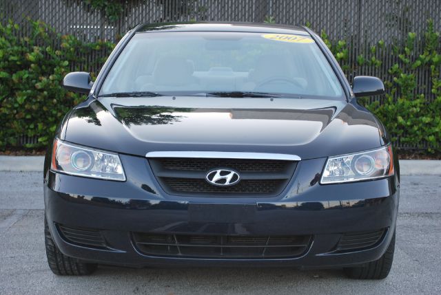 Hyundai Sonata 2007 photo 1