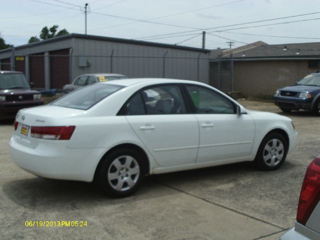 Hyundai Sonata 2007 photo 1