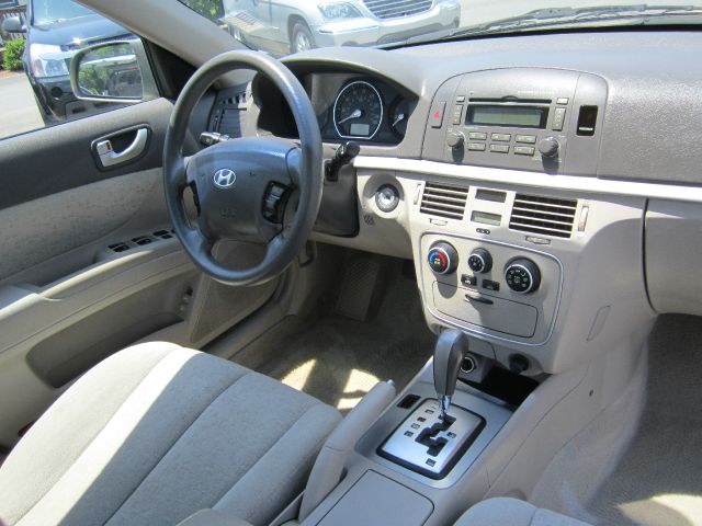 Hyundai Sonata 2007 photo 13