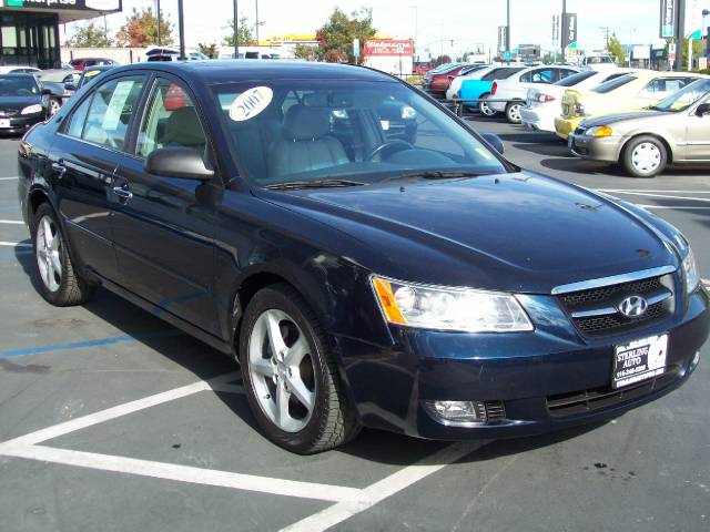 Hyundai Sonata 2008 photo 1