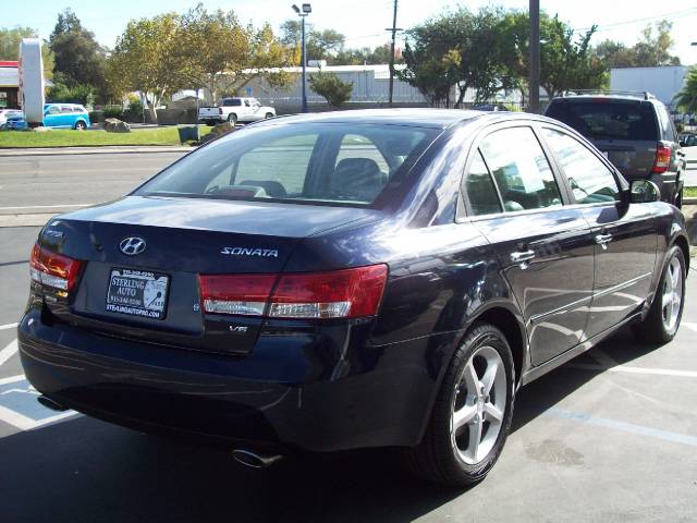 Hyundai Sonata 2008 photo 2