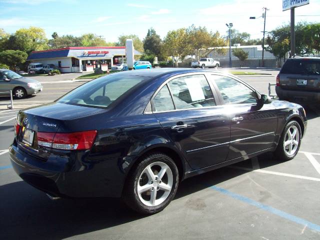 Hyundai Sonata 2008 photo 3