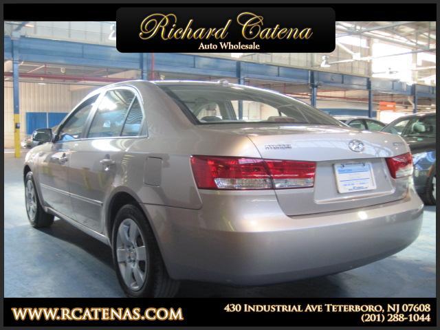 Hyundai Sonata 2008 photo 3