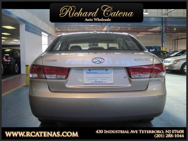 Hyundai Sonata 2008 photo 4