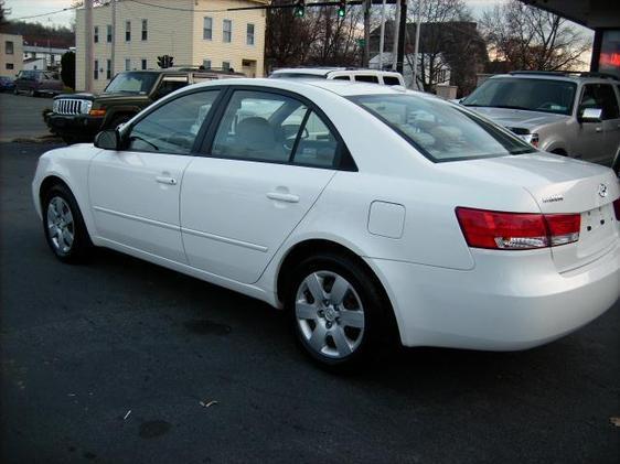 Hyundai Sonata 2008 photo 1