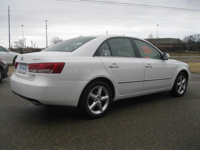 Hyundai Sonata 2008 photo 2