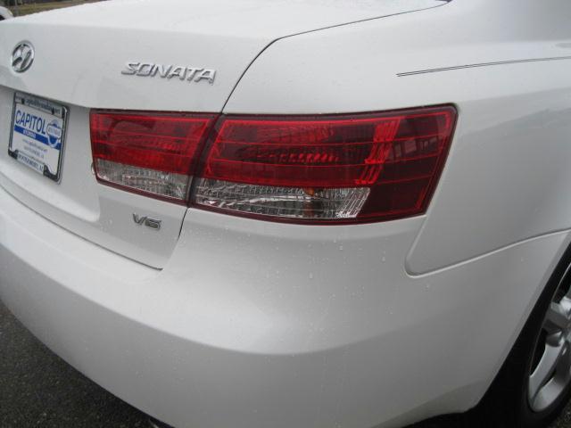 Hyundai Sonata 2008 photo 3