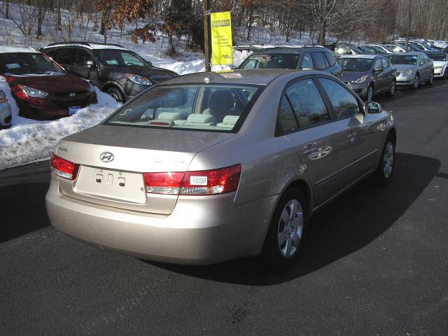 Hyundai Sonata 2008 photo 1