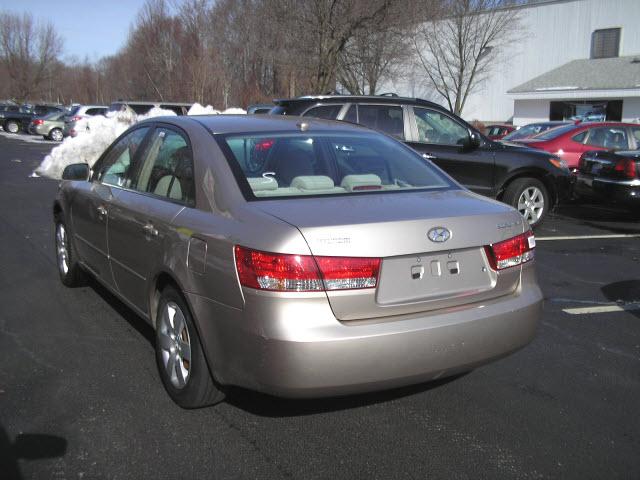 Hyundai Sonata 2008 photo 2