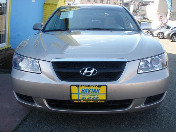 Hyundai Sonata 2008 photo 1