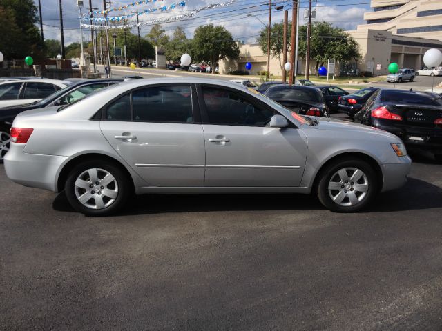 Hyundai Sonata 2008 photo 1