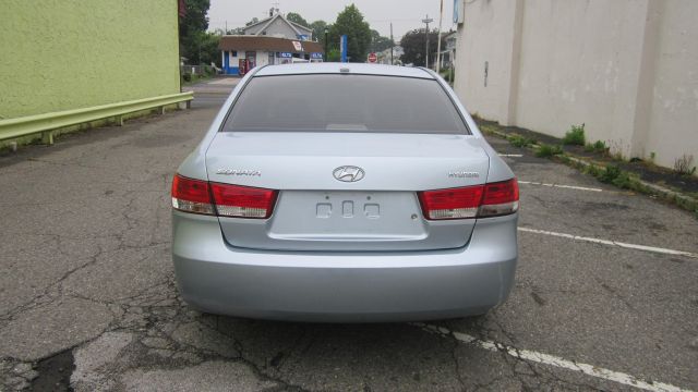 Hyundai Sonata 2008 photo 18