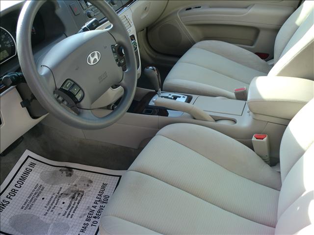 Hyundai Sonata 2008 photo 2