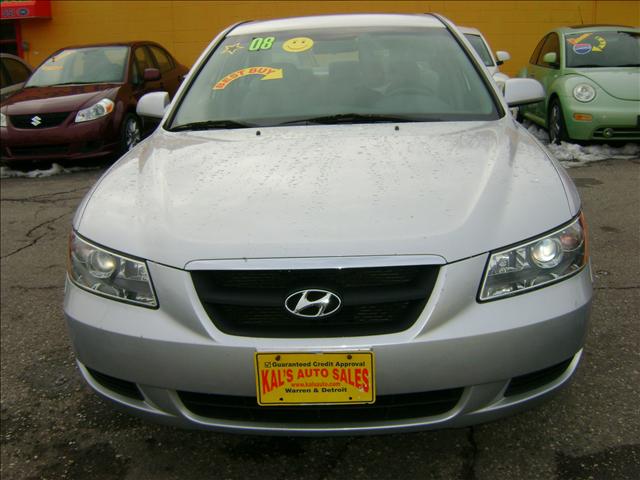 Hyundai Sonata FWD 4dr Sport Sedan