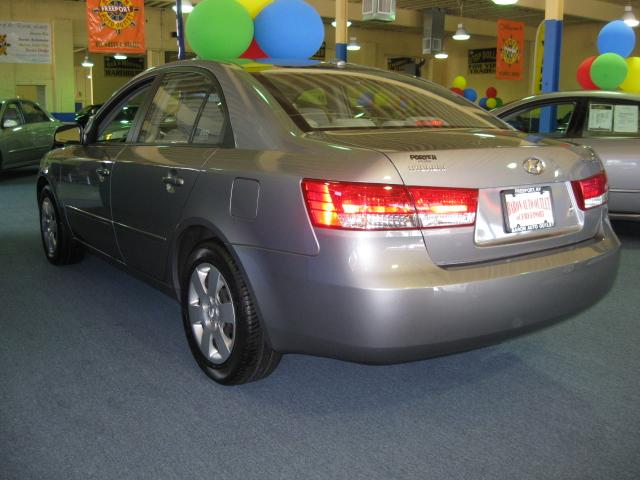 Hyundai Sonata 2008 photo 1