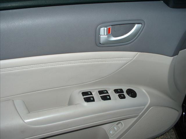 Hyundai Sonata 2008 photo 4