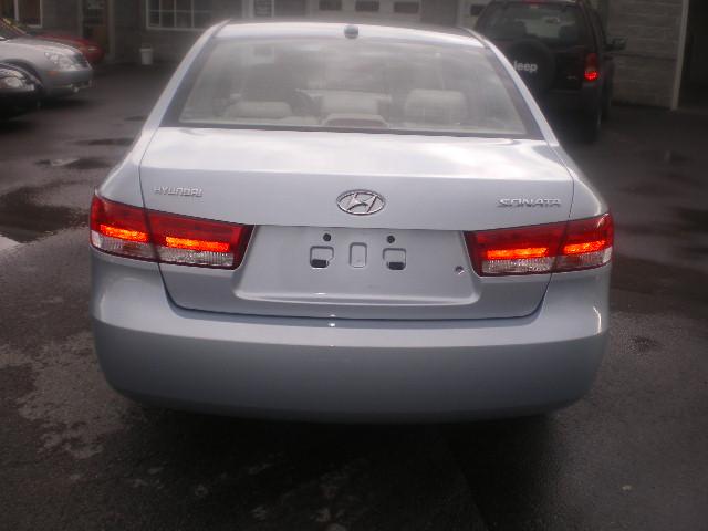 Hyundai Sonata 2008 photo 2