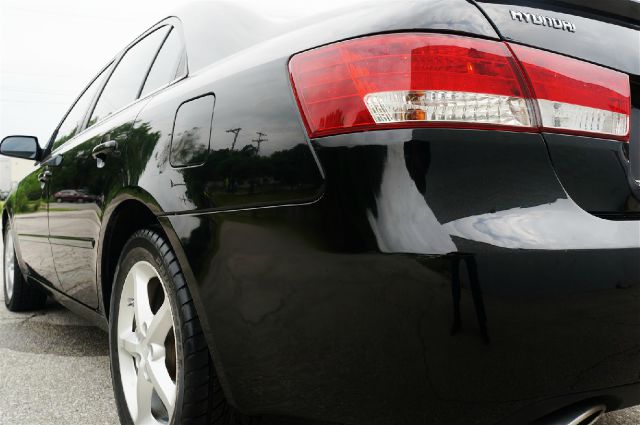 Hyundai Sonata 2008 photo 16