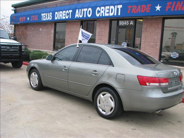 Hyundai Sonata FWD 4dr Sport Sedan