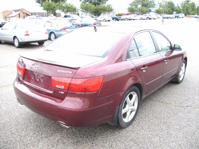 Hyundai Sonata 2009 photo 4