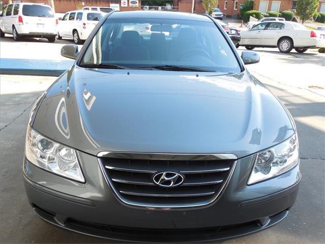 Hyundai Sonata 2009 photo 2