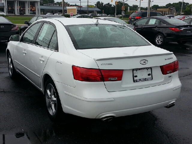 Hyundai Sonata 2009 photo 4