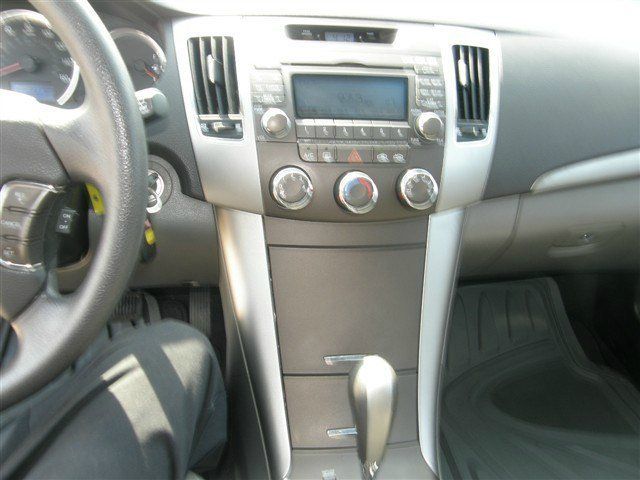 Hyundai Sonata 2009 photo 4