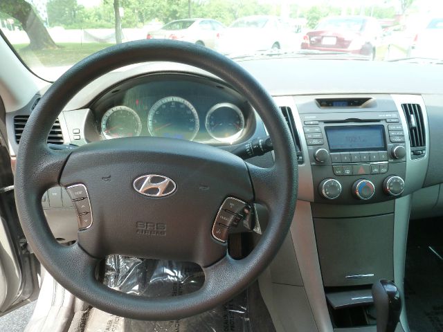 Hyundai Sonata 2009 photo 13