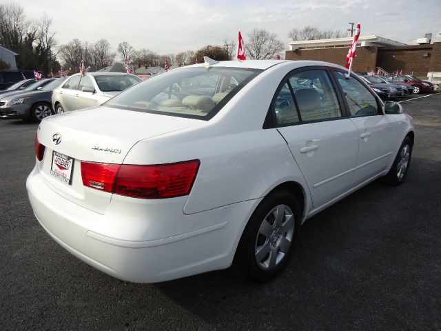 Hyundai Sonata 2009 photo 1