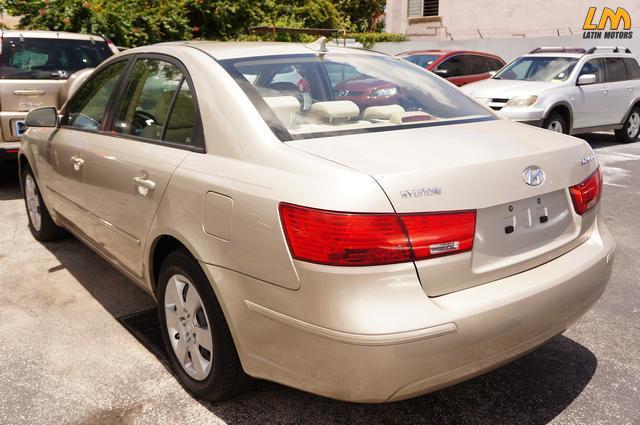 Hyundai Sonata Unknown Sedan