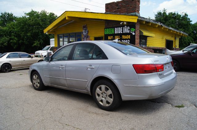 Hyundai Sonata 2009 photo 1